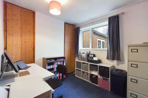 Bedroom 4/Home Office