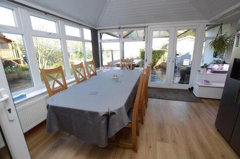 Dining Garden Room