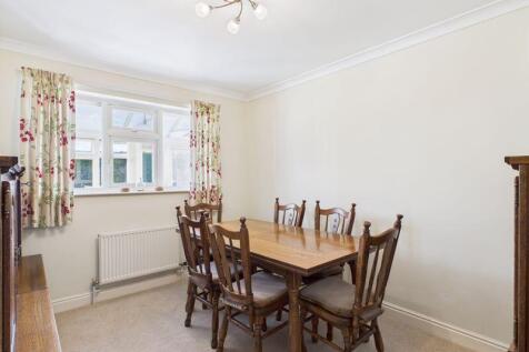 Bedroom 3/Dining Room