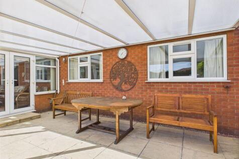 Polycarbonate Canopy/Patio Area