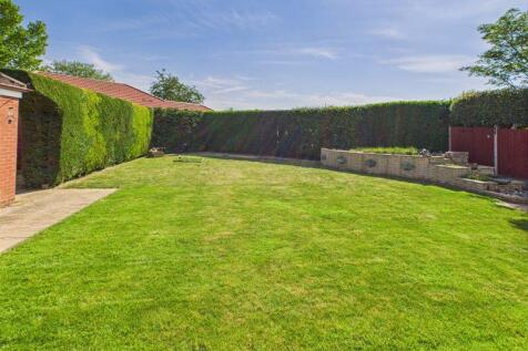 Enclosed South Facing Rear Garden