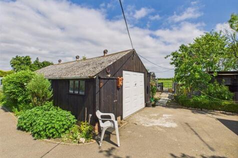 Garage/Workshop