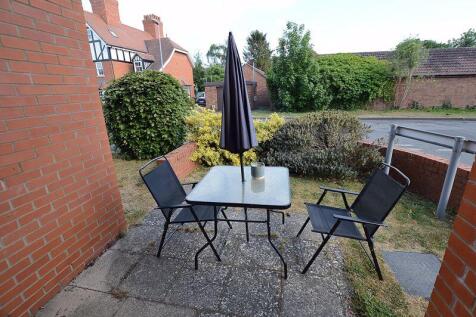 Courtyard Patio