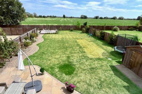 Rear Garden &amp; Rural Views
