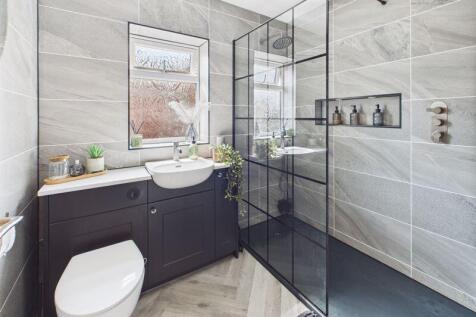 Family Shower Room