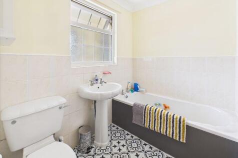 Bathroom/Shower Room