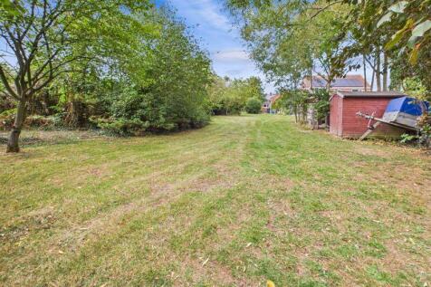 Large Rear Garden