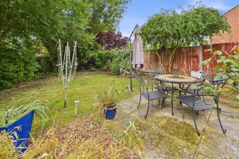 Enclosed Rear Garden