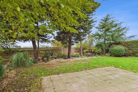 Garden &amp; Patio Area