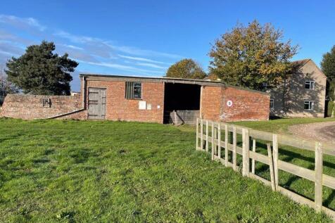 Approach &amp; Outbuildings