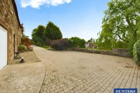Driveway/Parking