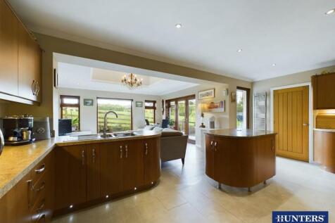 Kitchen Family Room