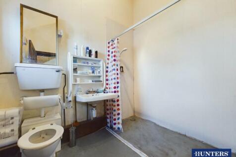Master En-Suite
