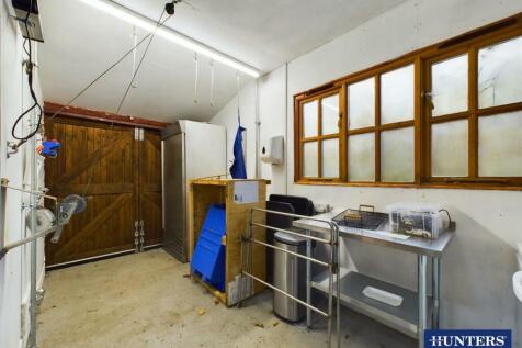 Garage Area