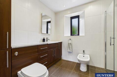 Master En-Suite