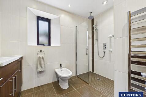 Master En-Suite