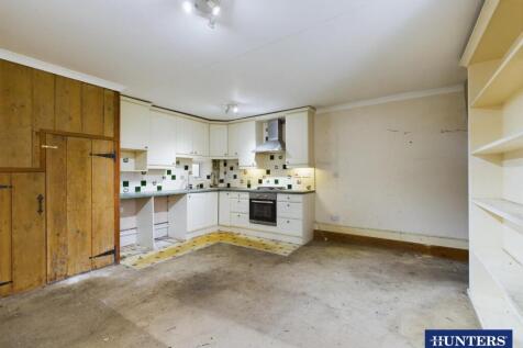 Living Room/Kitchen
