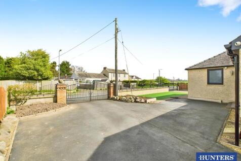 Driveway/Parking