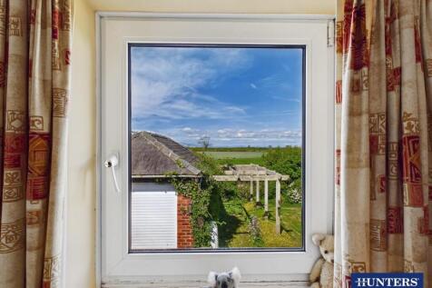 Master Bedroom - Outlook
