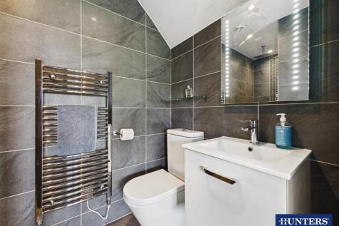 Master En-Suite