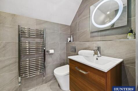 Bedroom Two En-Suite