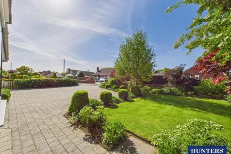 Driveway/Parking