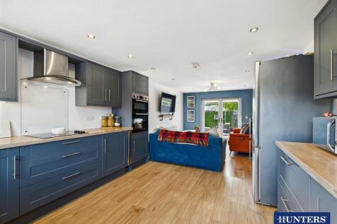 Kitchen, Dining &amp; Family Room