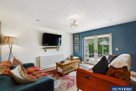 Kitchen, Dining &amp; Family Room