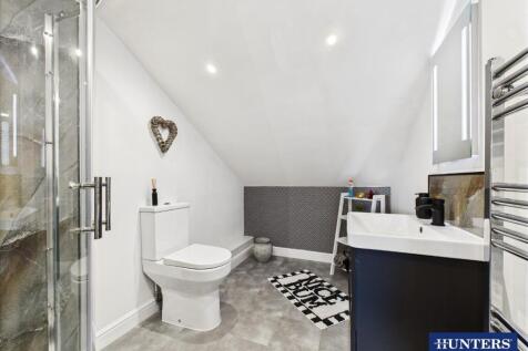 Master En-Suite