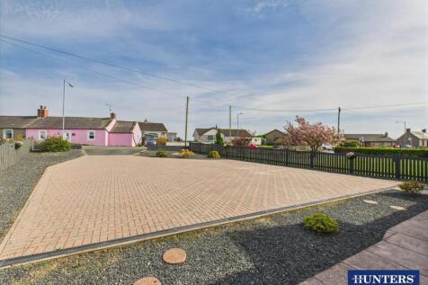 Driveway/Parking