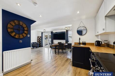 Kitchen, Dining &amp; Family Room