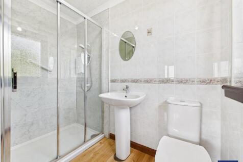 Master En-Suite