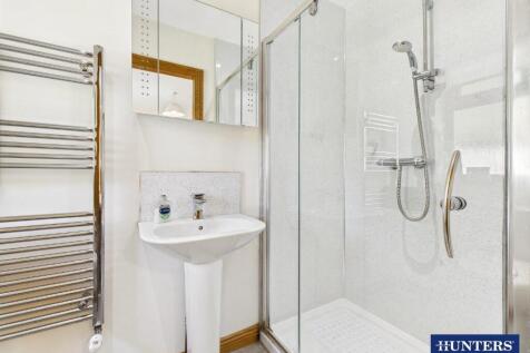 Master En-Suite