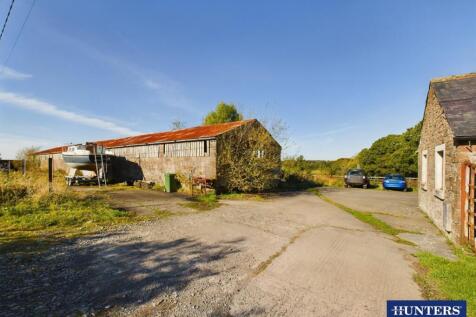 Barn/Parking Area