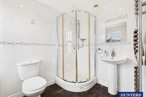 Master En-Suite