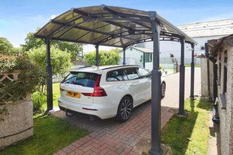 Driveway/Carport