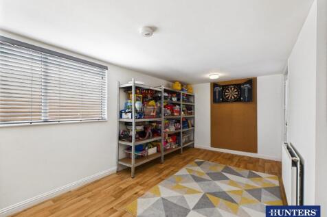 Garage/Store