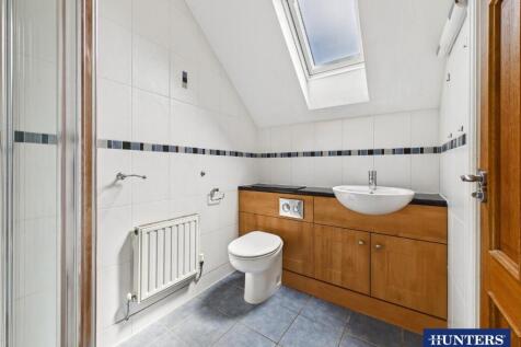Master En-Suite