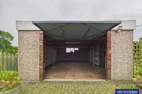 Detached Garage