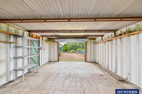 Detached Garage