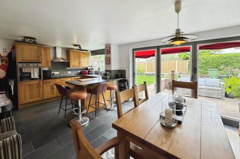 Kitchen / Day Room