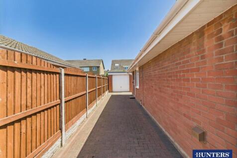 Driveway/Parking