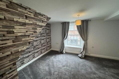 LIVING ROOM AREA