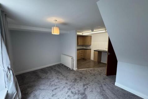 LIVING ROOM AREA