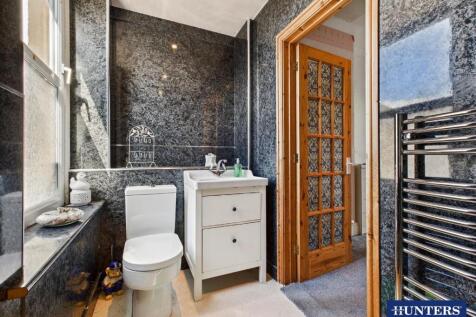 Master En-Suite