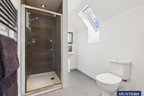 Master En-Suite