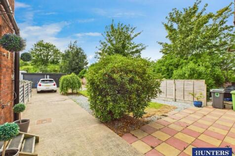 Rear Garden/Shared Driveway