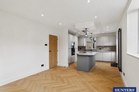 Kitchen, Dining Area