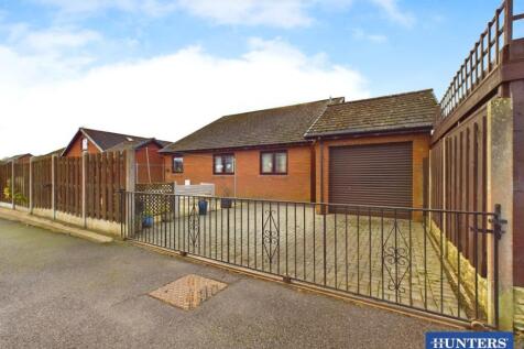 Driveway/Parking
