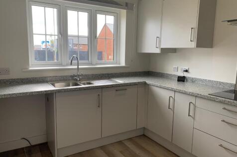 Kitchen a.jpg